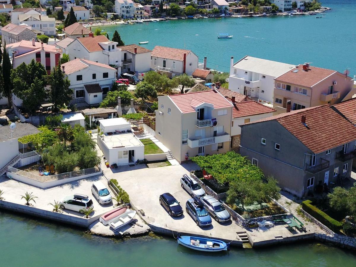 Apartments Villa Judita بلاتشي المظهر الخارجي الصورة